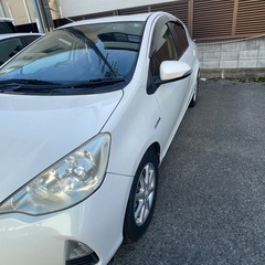 トヨタアクアの画像