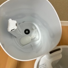 【説明書付】アイリスオーヤマ 加湿器 超音波式 IRIS OHYAMA KHM-UU231  2022年製の画像