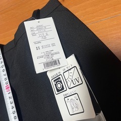 タグ付き新品未使用★11AR  スカートスーツ家庭用洗濯機で洗えますの画像