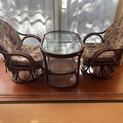 縁側用✨和モダンなテーブルイスセットの画像