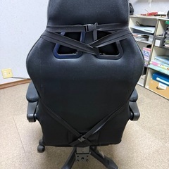 ゲーミングチェアの画像
