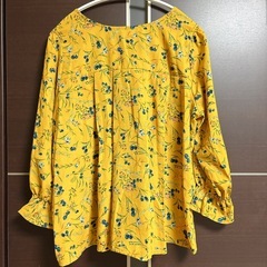 【robe】ブラウスの画像