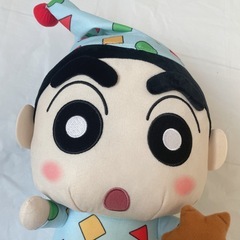 【新品】クレヨンしんちゃん　ぬいぐるみの画像