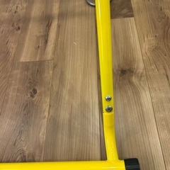 子ども用鉄棒の画像