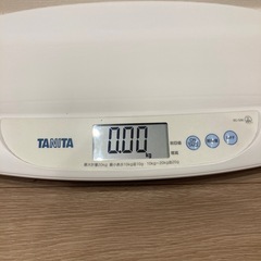 タニタ 赤ちゃん用体重計 BD-586／2016年製／購入2017〜2018年頃／動作確認済 の画像