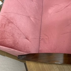 【12月20日10時まで受け取り】B-COMPANY ビーカンパニー　ソファ　ベロア　ピンクの画像