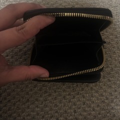 二つ折り財布の画像