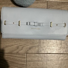 サマンサベガのバッグと財布の画像