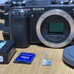 📷カメラ番号25 ミラーレス 一眼  SONY NEX-6 本体  保管場所での引取りは値引きしますの画像