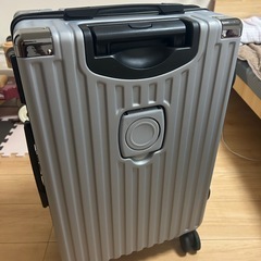 キャリーバッグ　の画像