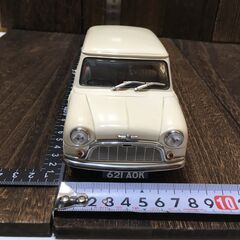 1/18　スケ－ル 京商　Kyosho Morris MiniCooperS MK1 1275S 50周年 モデル 【h251202001】の画像