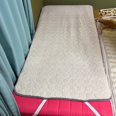 シングルベッド　布団　マットレスの画像