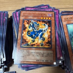 遊戯王カード  銀文字レア550枚の画像