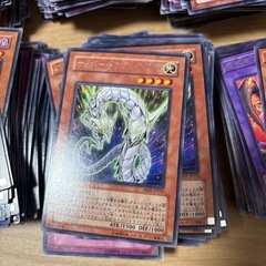 遊戯王カード  銀文字レア550枚の画像