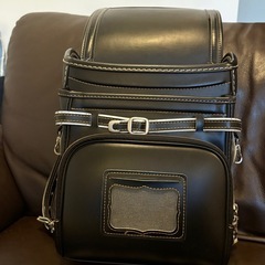 カザマランドセル　黒×金ステッチの画像