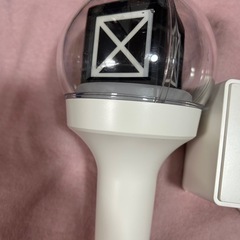 NiziU ペンライト 充電器付きの画像