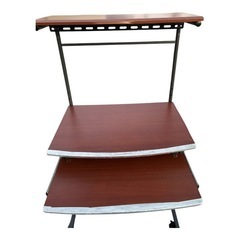 パソコンデスクの画像