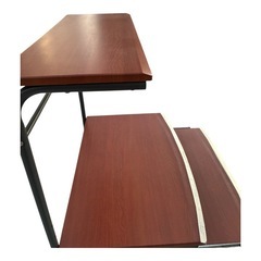 パソコンデスクの画像