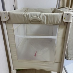 アップリカ　ベビーベッド
の画像