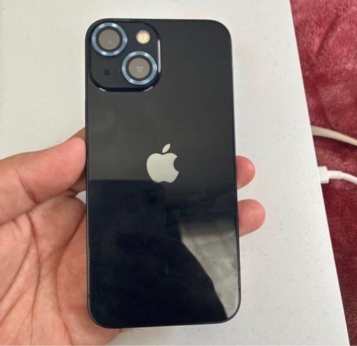 iPhone13 mini ケースとカメラの保護フィルムつけます