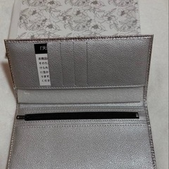 新品未使用　皇居　長財布　シルバーの画像