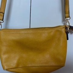 ショルダーバッグの画像