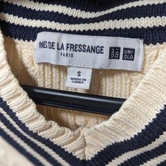 UNIQLO Vネック ニットセーターの画像