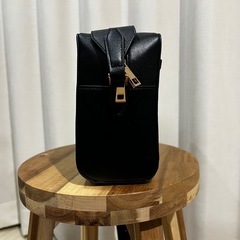 apart by lowrys バッグの画像