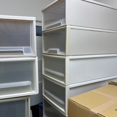 無料　プラスティック　衣装ケースの画像