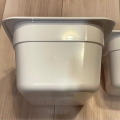 キャンブロ（Cambro）カムウェア フードパン 2個セット／2L／目盛り付きの画像