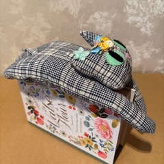 ねこぬいぐるみ グレイチェック柄 着物作家ハンドメイドの画像