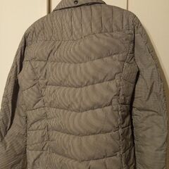 ハイダウェイのダウンコートの画像