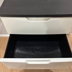 衣装ボックスの画像