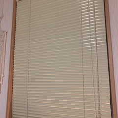 【12月20日9時まで】ブラインド　つっぱり式　賃貸可の画像