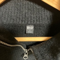 UNIQLO ニットの画像