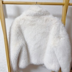 ZARA フェイクファージャケット ZW COLLECTION ホワイト 白の画像