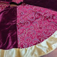 クリスマスツリー スカート 赤 金の画像