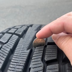 215/65R16 98Q YOKOHAMA GEOLANDAR I/T-S 98Q ヨコハマ ジオランダー スタッドレスタイヤのみ 4本セットの画像