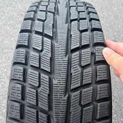 215/65R16 98Q YOKOHAMA GEOLANDAR I/T-S 98Q ヨコハマ ジオランダー スタッドレスタイヤのみ 4本セットの画像