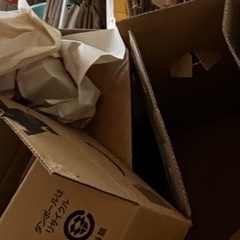 段ボール大量まとめて（無料）取りに来ていただける方の画像