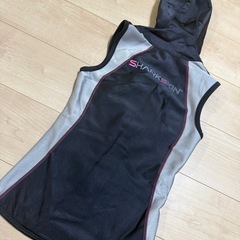ダイビング　フードベスト　シャークスキンの画像
