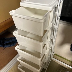 収納ボックスの画像