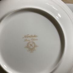 ノリタケ Noritake 平皿 3枚 スープ皿 1枚 4枚セット スクエア 約21cm 19cm プレート 白 無地 食器の画像