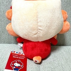 《ハローキティ》推しカラー　サンリオ　ミャクミャク　ぬいぐるみの画像