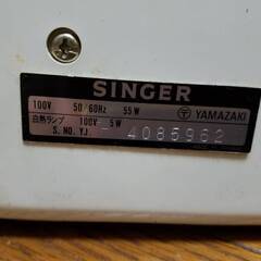 SINGER シンガー ミシン Qtie 家庭用 コンパクトミシン 動作確認済みの画像