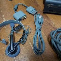 XBOX 360 E CONSOLE 本体 ブラック (箱付き欠品有り）　簡易動作確認済みの画像