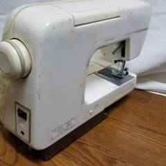 TOYOTA トヨタ ミシン MODEL ER831 簡易確認のみ　ジャンクにての画像