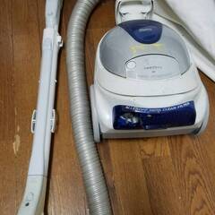 日立掃除機 紙パック式 CV-PH8 紙パック2枚 動作確認済み(ボタンに破損有り)の画像