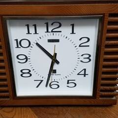 CITIZEN シチズン 掛時計 柱時計 木製 木枠 RHYTHM QUARTZ 動作確認済みの画像