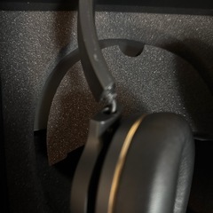 AVIOT ヘッドホンの画像